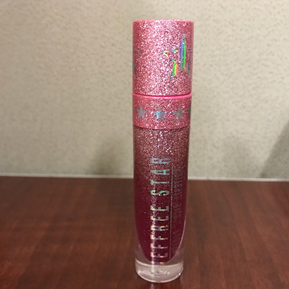 JeffreeStar Velour Liquid Lipstick *Santa Baby*